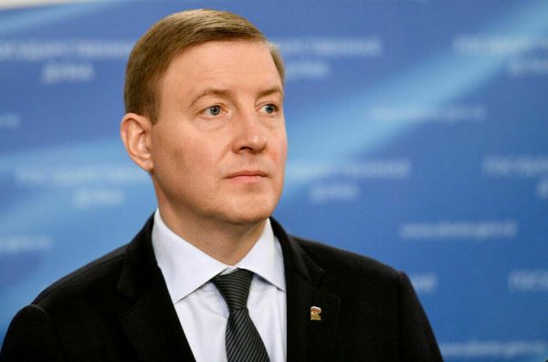 Турчак предложил присвоить 10 городам звание города трудовой доблести