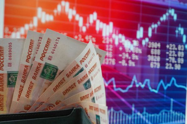 В Минфине заявили о рассмотрении кабмином мер валютного контроля