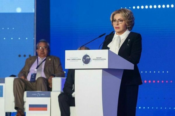 Матвиенко: В условиях санкций нужно наращивать торговлю между РФ и Венесуэлой 