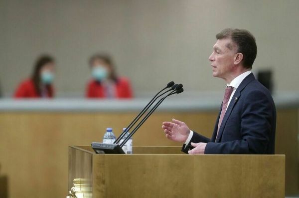 Топилин призвал определиться с субсидированием речных перевозок Топилин призвал определиться с субсидированием речных перевозок