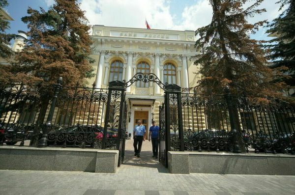 В ЦБ и ФАС напомнили заемщикам о праве выбора страховщика