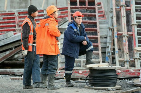 В ЛДПР считают, что мигранты должны работать в РФ по запросу