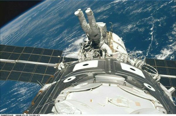 Комитет Госдумы одобрил законопроект о рекламе на космической технике Комитет Госдумы одобрил законопроект о рекламе на космической технике