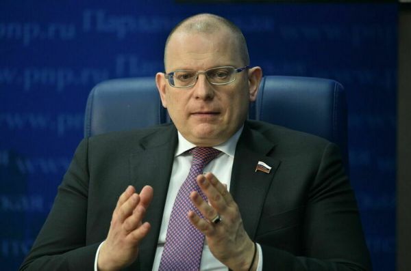 Сенатор Долгов считает необходимым развивать отечественное судостроение