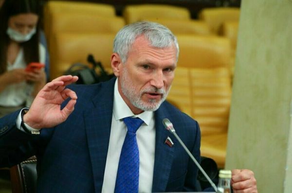 Журавлев указал на необходимость создать российскую ОС для гаджетов