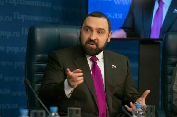 Депутат Хамзаев: Язык живет там, где на нем говорят и думают