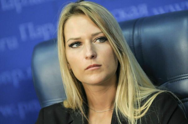 Яна Лантратова рассказала, как проводят конкурс на премию лучшим учителям