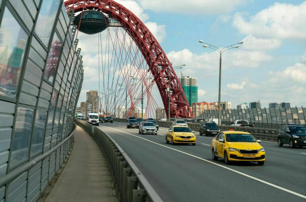 Московским водителям рекомендуют «переобуться» Московским водителям рекомендуют «переобуться»