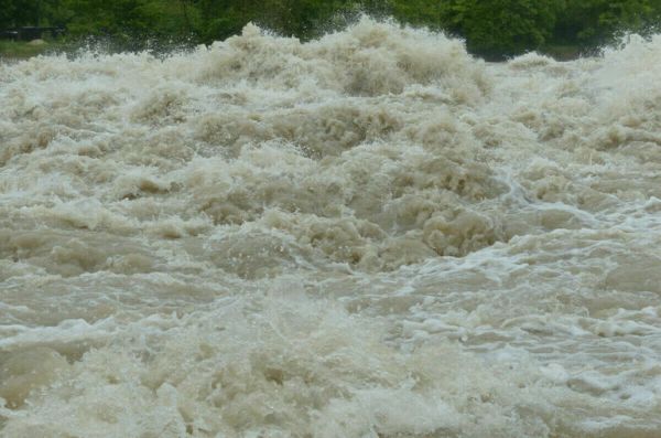 Жителей Кургана предупредили о подходе колоссального объема воды