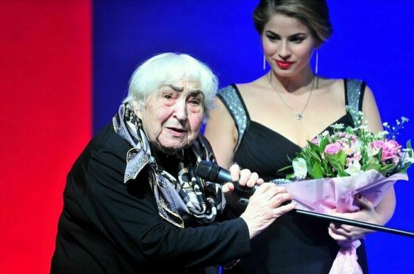 Историк Школы-студии МХАТ Инна Соловьева умерла на 97-м году жизни
