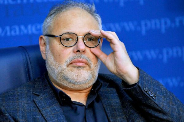 Экономист Хазин назвал новые санкции Евросоюза «мистикой»