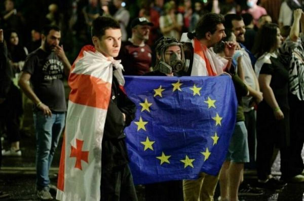 Посольство ЕС: Грузия не продвинется на пути евроинтеграции, не сменив курс