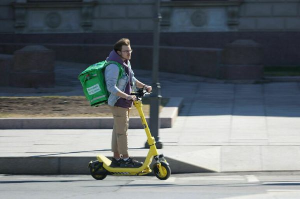 Профсоюзы указали на неконтролируемое распространение подростковой самозанятости