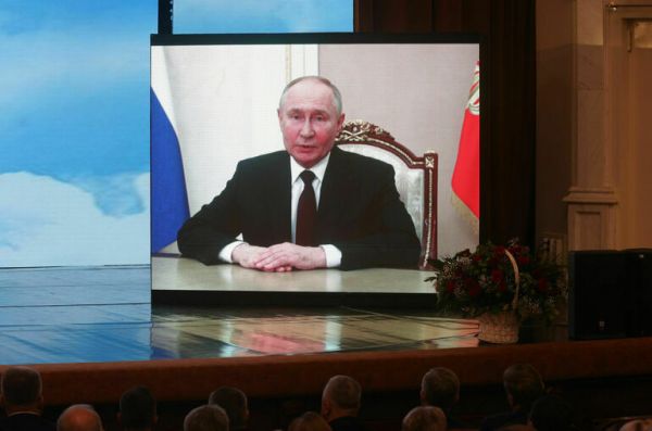 Путин: Москва и Минск работают над созданием легкого многоцелевого самолета