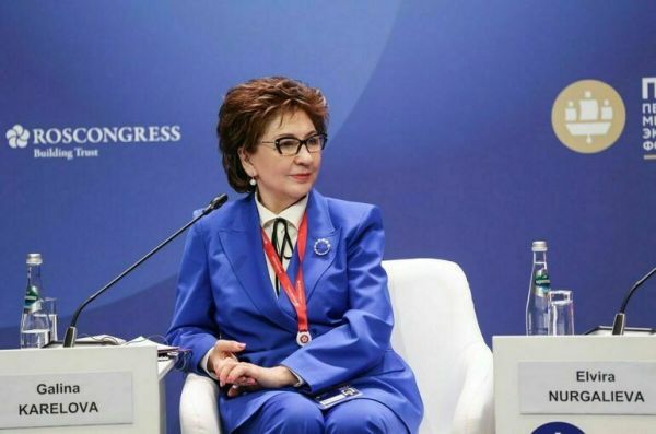 Сенатор Карелова указала на важность кооперации в противодействии глобальным вызовам