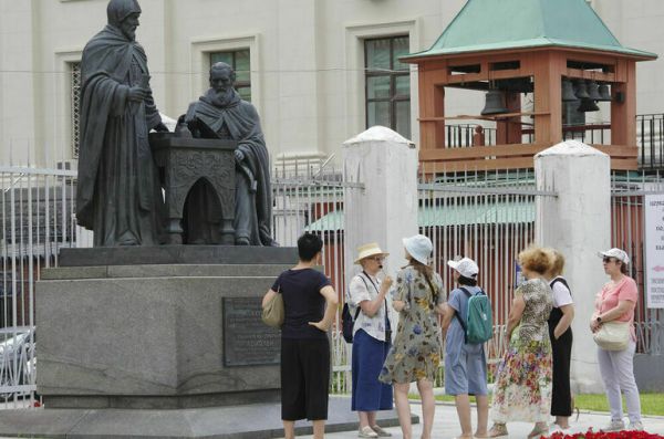 Депутаты предложили штрафовать неаттестованных гидов Депутаты предложили штрафовать неаттестованных гидов