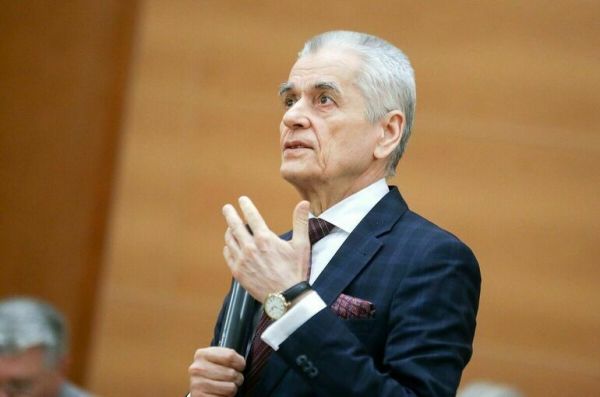 Онищенко назвал хорошей тенденцией появление вакцины от рака легких Онищенко назвал хорошей тенденцией появление вакцины от рака легких