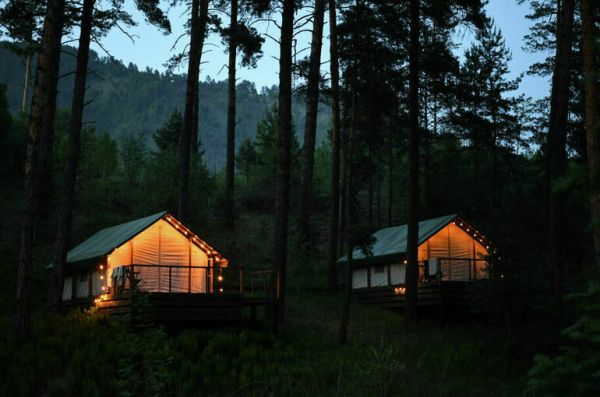 Гостиницам и глэмпингам хотят раздать &laquo;звезды&raquo;