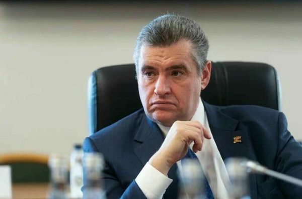 Депутат Слуцкий рассказал, как бороться с &laquo;электронками&raquo; в школах 