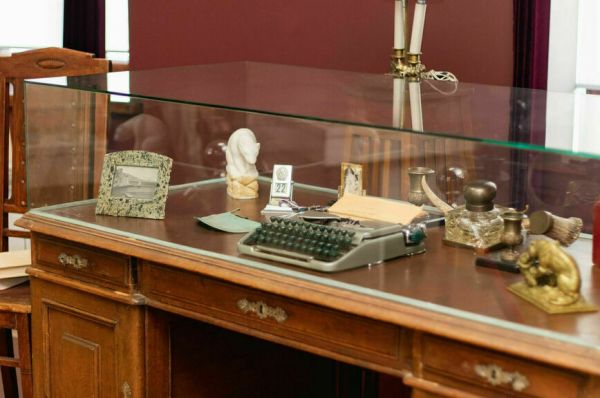 В Крыму вспоминают знаменитого поэта и военкора Великой Отечественной В Крыму вспоминают знаменитого поэта и военкора Великой Отечественной