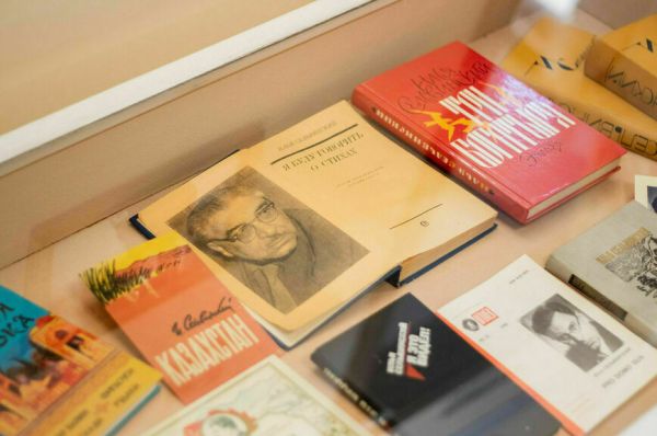 В Крыму вспоминают знаменитого поэта и военкора Великой Отечественной В Крыму вспоминают знаменитого поэта и военкора Великой Отечественной