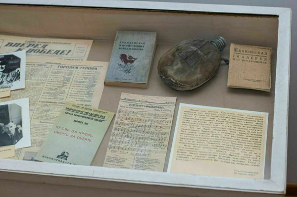 В Крыму вспоминают знаменитого поэта и военкора Великой Отечественной В Крыму вспоминают знаменитого поэта и военкора Великой Отечественной