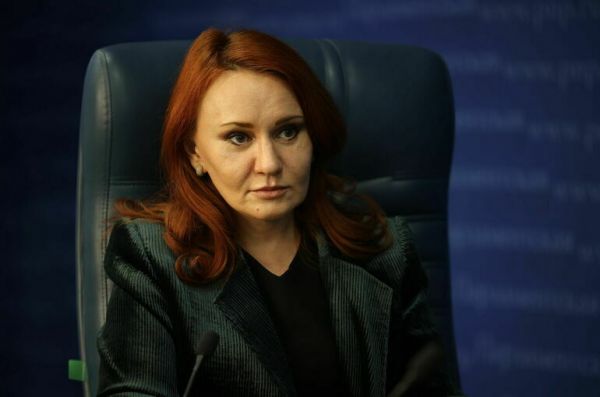 Депутат Бессараб объяснила, почему в России не снизят пенсионный возраст