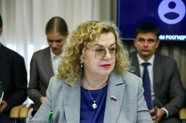 Сенатор Епифанова допустила появление ипотеки для врачей и учителей в 2025 году