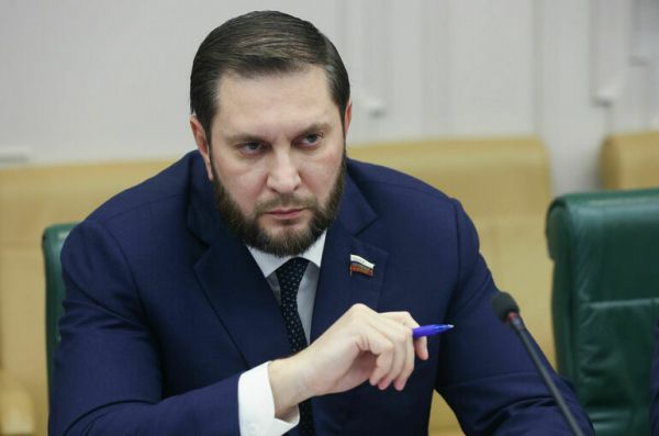 Сенатор Евстифеев назвал преимущества вторичного пластика для экономики