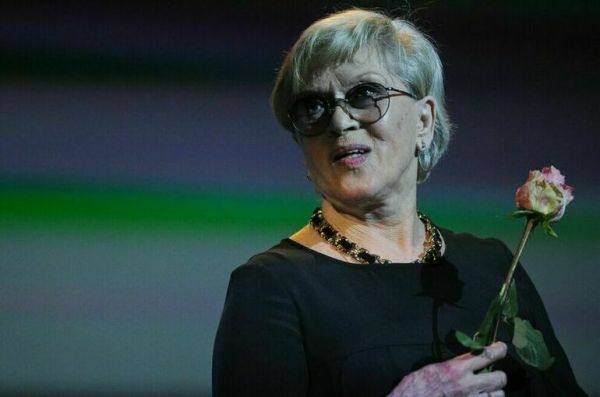 Вячеслав Володин поздравил Алису Фрейндлих с днем рождения