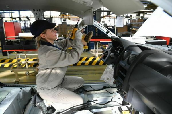 АвтоВАЗ планирует начать выпуск минивэна в 2027 году