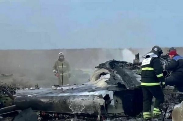 Лавров: Данные &laquo;черных ящиков&raquo; самолета AZAL не подтвердили выводы СМИ