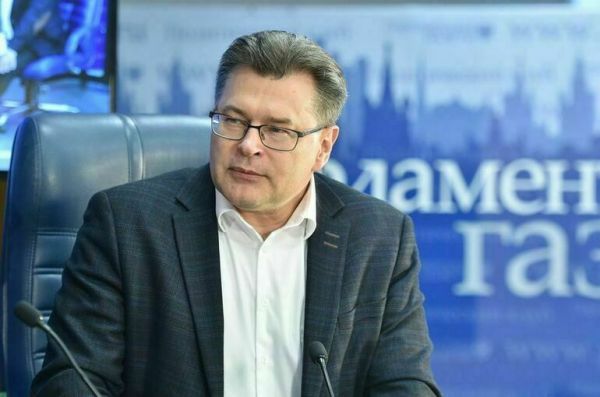 Политолог рассказал, что написано в книге &laquo;Поражение Запада&raquo;, рекомендованной Володиным