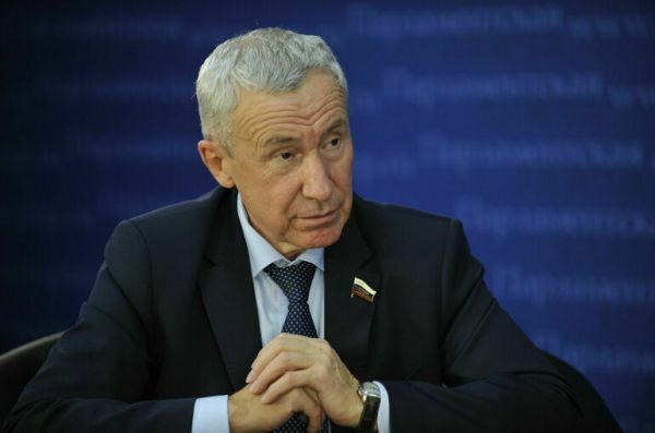 Сенатор Климов считает, что Орбан видит личную выгоду в снятии санкций с России