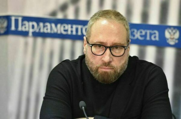 Депутат Горелкин: Музыкальным сервисам не надо удалять песни на украинском языке