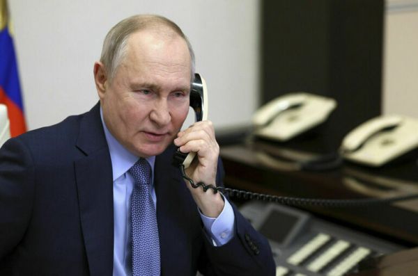 Путин проведет телефонный разговор с Си Цзиньпином по теме переговоров с США