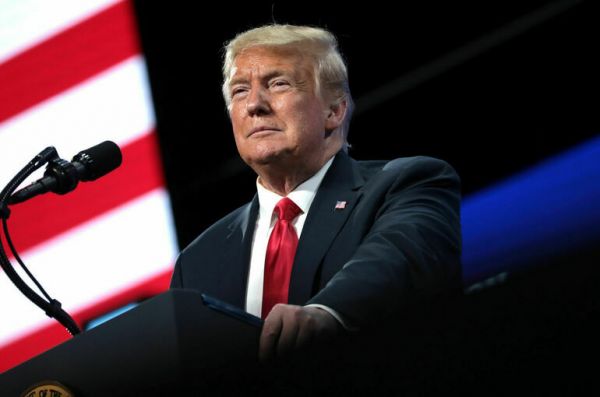 Трамп заявил, что Зеленский плохо справлялся даже с работой комедианта