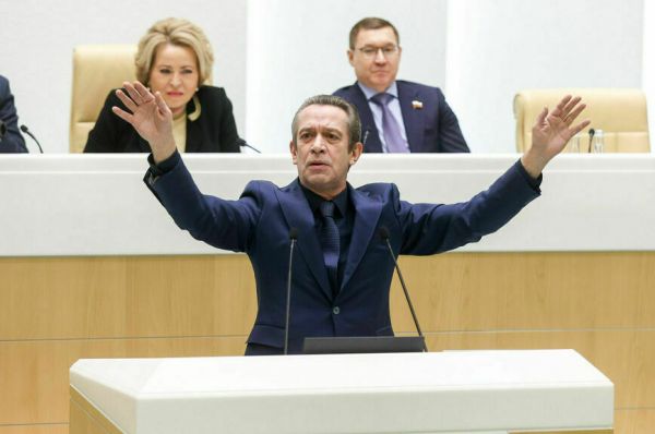 Владимир Машков рассказал сенаторам об основах успеха  