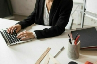 Депутат Нилов: Россиян ждут длинные выходные в мае и июне