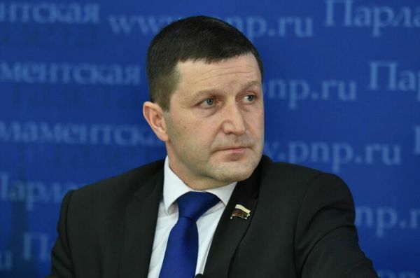 Депутат Гладких считает нелогичным введение ограничений на этапе сближения РФ и США