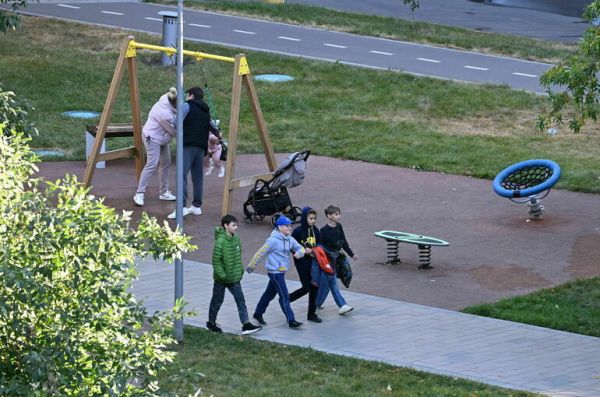 Петербургские студенты обратили внимание на проблемы безопасности детей