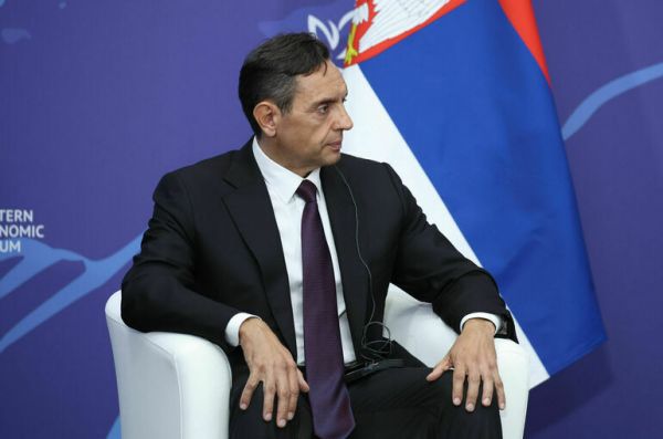 ТАСС: Евросоюз начал процедуру внесения Вулина в санкционный список