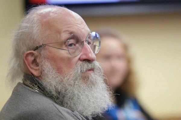 Депутат Вассерман объяснил законность демонтажа копий польских наград под Тверью