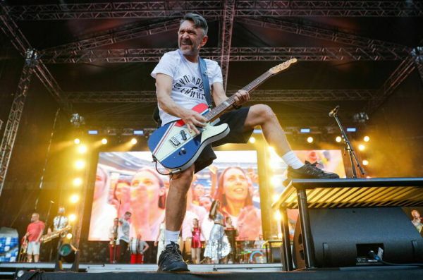 Песни Басты, группы &laquo;Ленинград&raquo; и рэпера Гуфа получат метку Минкультуры