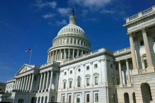 Reuters: В конгрессе США усилили призывы к санкциям против России