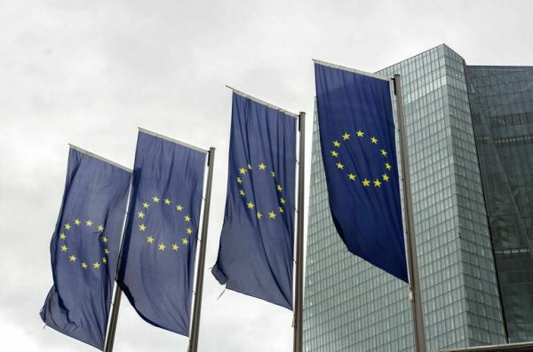 Эксперт считает, что инициатива Симиона по свержению фон дер Ляйен провалится