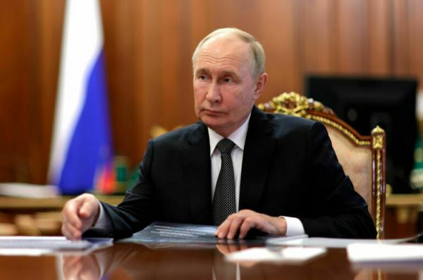 Путин назвал русский язык национальным достоянием России