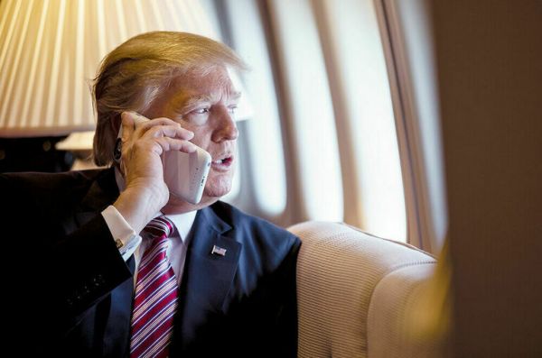 Трамп возобновил поставки оружия Украине после звонка из Польши