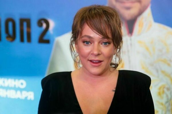 Актрису Аглаю Тарасову задержали с наркотиками в Домодедове