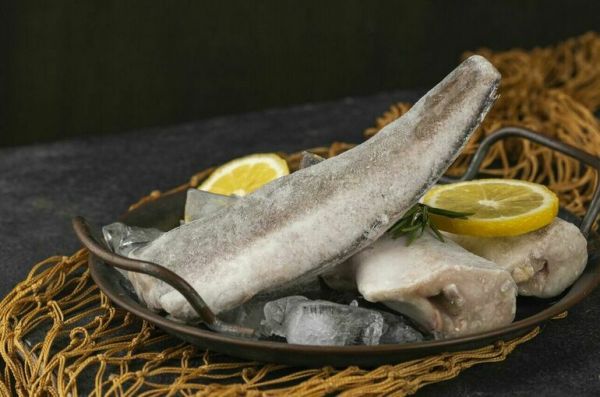 Курильского минтая отравят на прилавки магазинов